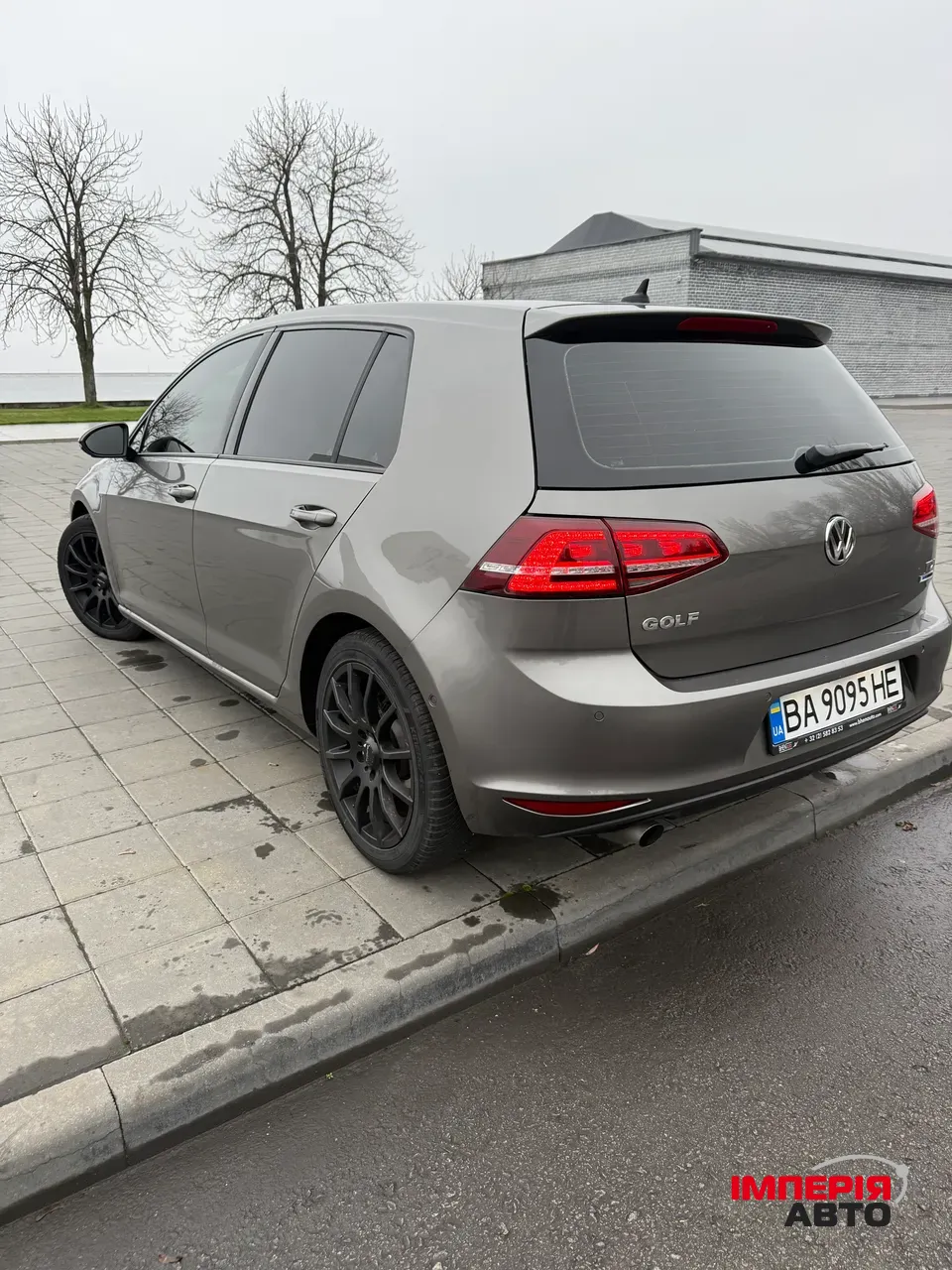 Volkswagen Golf - фото 10