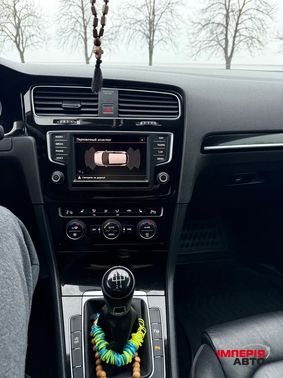 Volkswagen Golf - фото 15