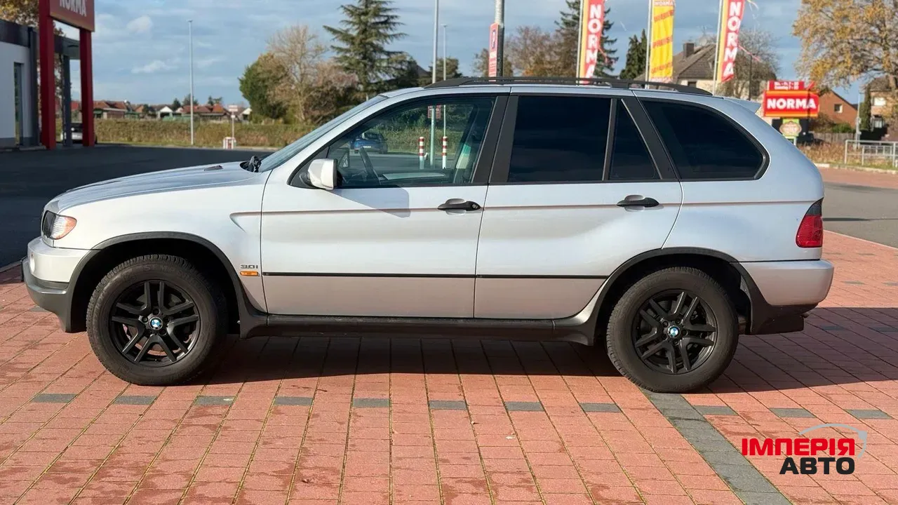 BMW X5 - фото 8