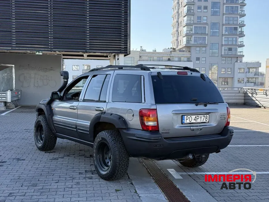 Jeep Grand Cherokee - фото 7