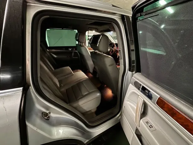 Volkswagen Touareg - фото 5