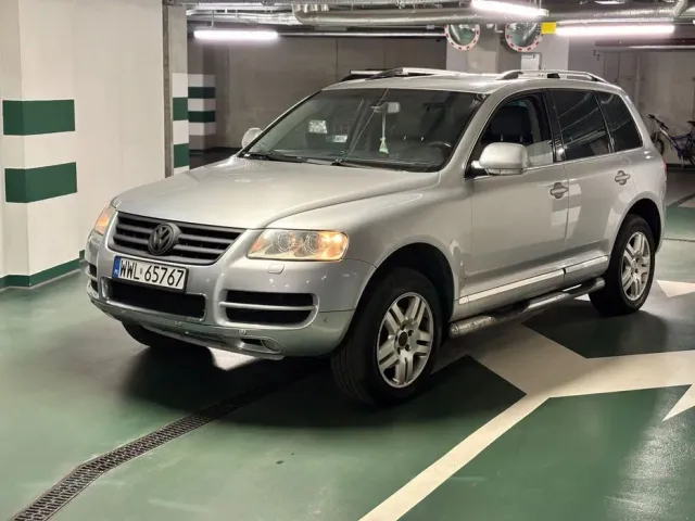 Volkswagen Touareg - фото 2