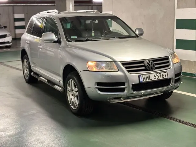 Volkswagen Touareg - фото 1