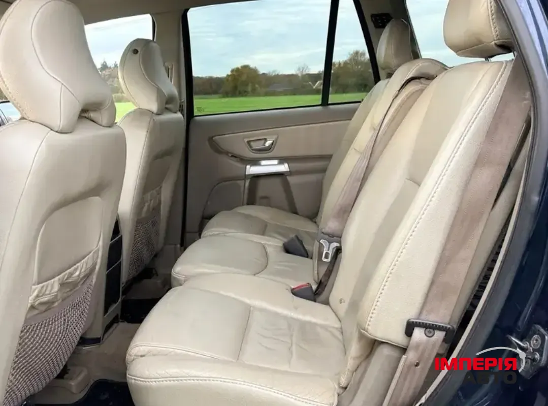Volvo XC90 - фото 6