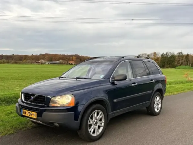 Volvo XC90 - фото 3