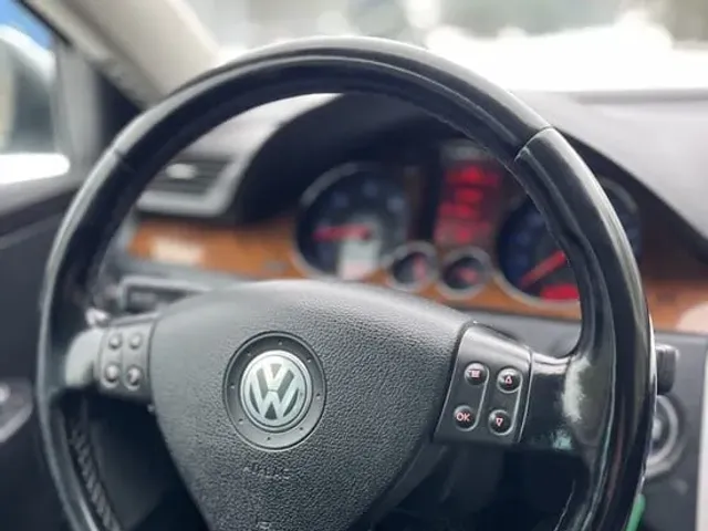 Volkswagen Passat - фото 3