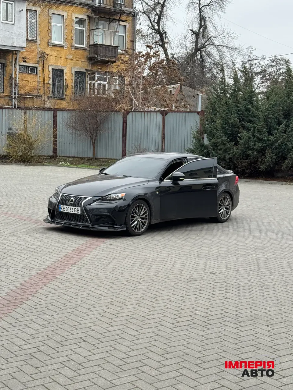 Lexus IS - фото 4