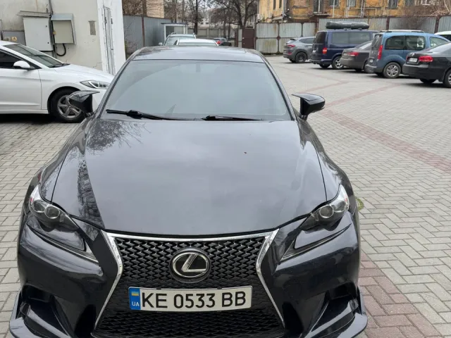 Lexus IS - фото 2