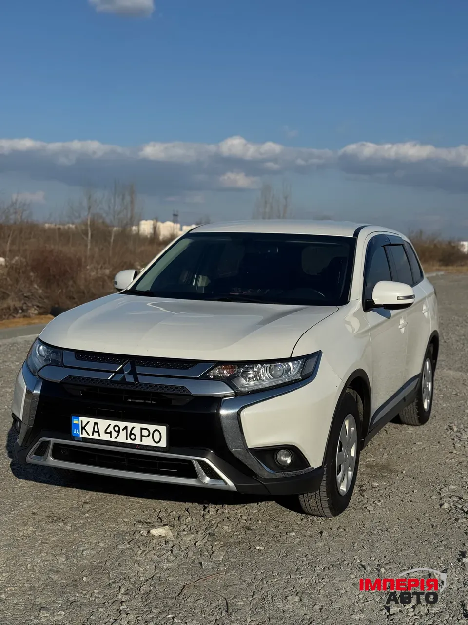 Mitsubishi Outlander - фото 4