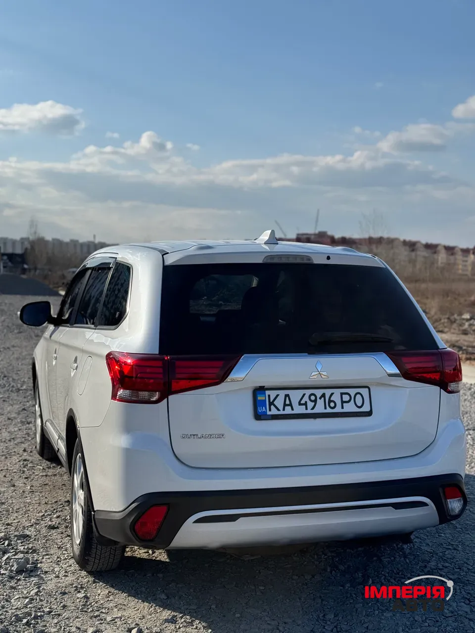 Mitsubishi Outlander - фото 11