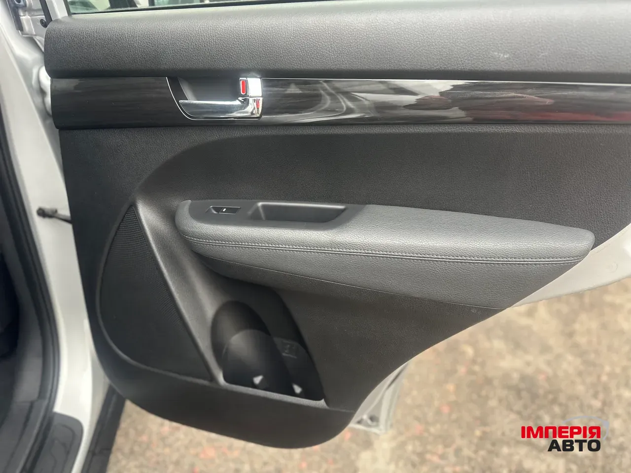 Kia Sorento - фото 16