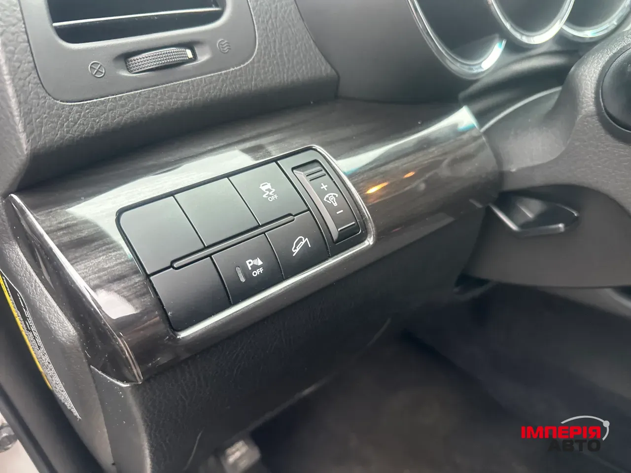 Kia Sorento - фото 11