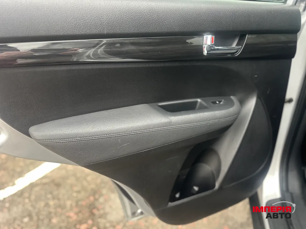 Kia Sorento - фото 8