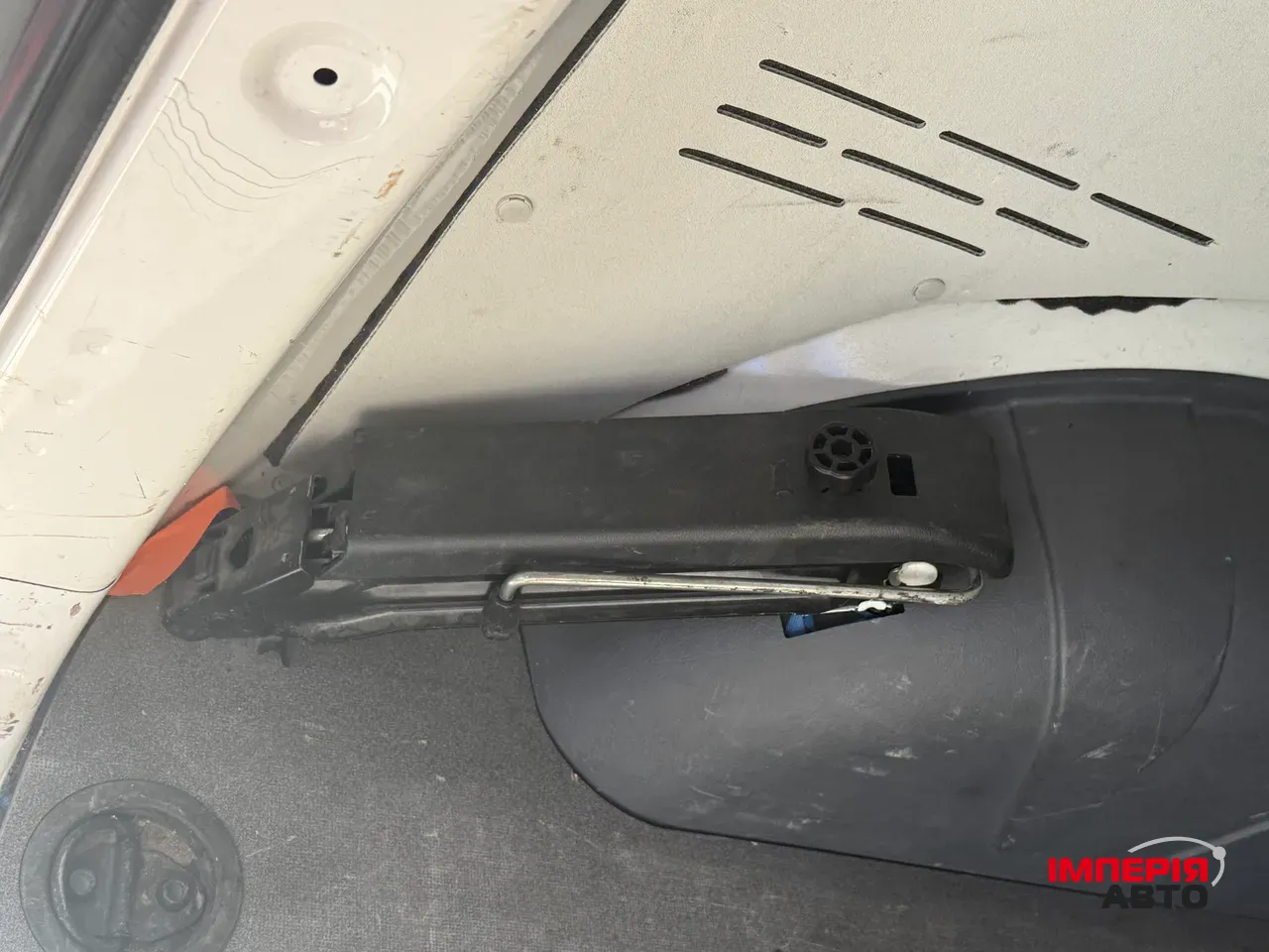 Volkswagen Transporter - фото 14