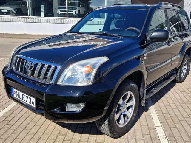 Toyota Land Cruiser Prado - фото 1