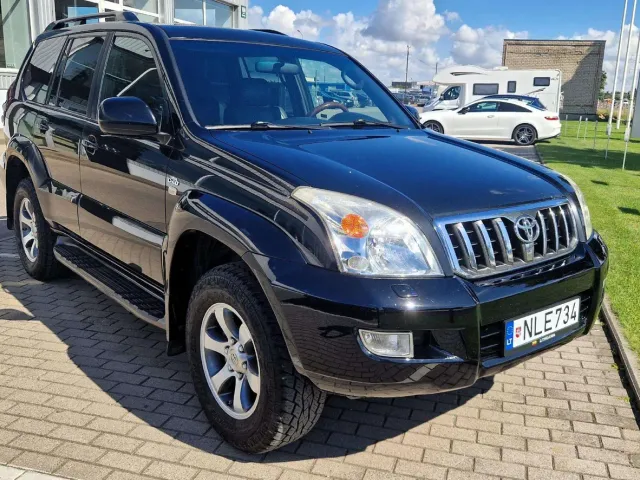 Toyota Land Cruiser Prado - фото 2