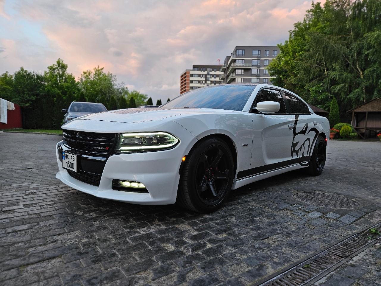 Dodge Charger - фото 12