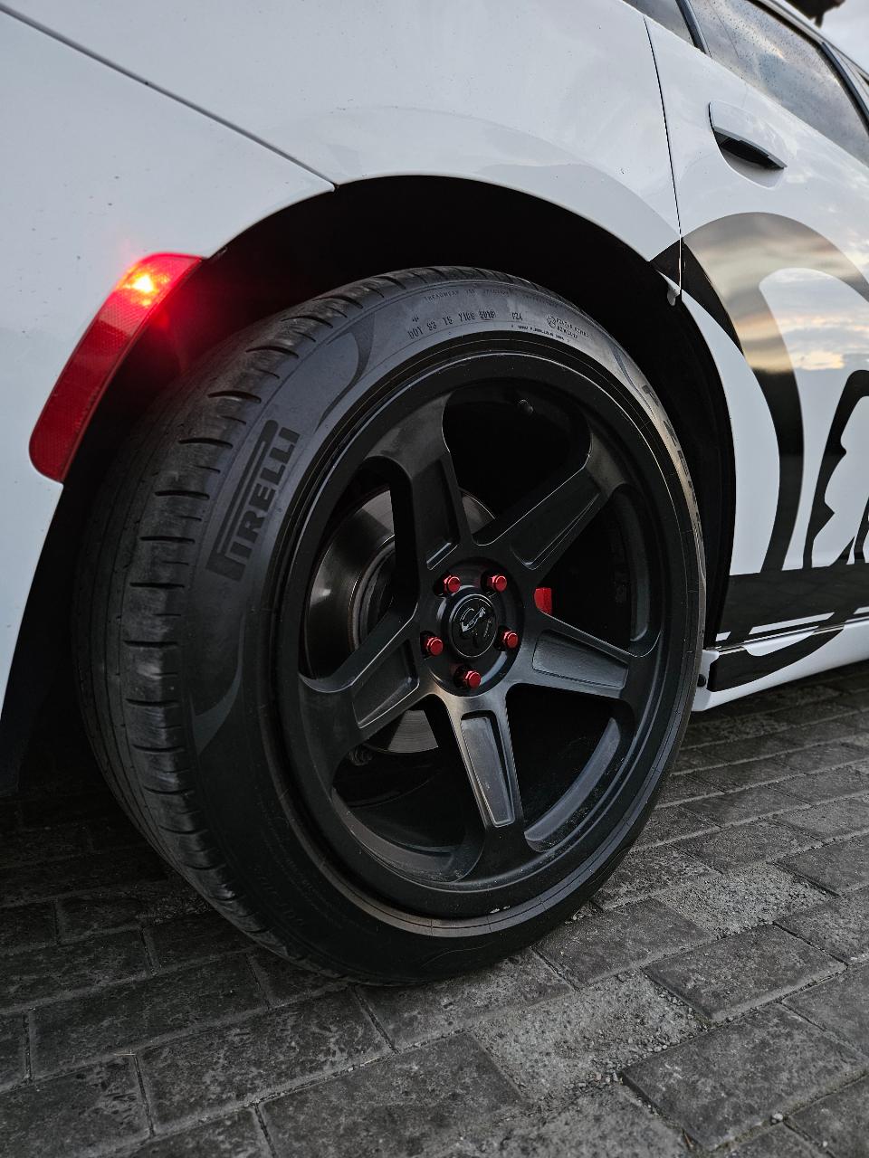 Dodge Charger - фото 5