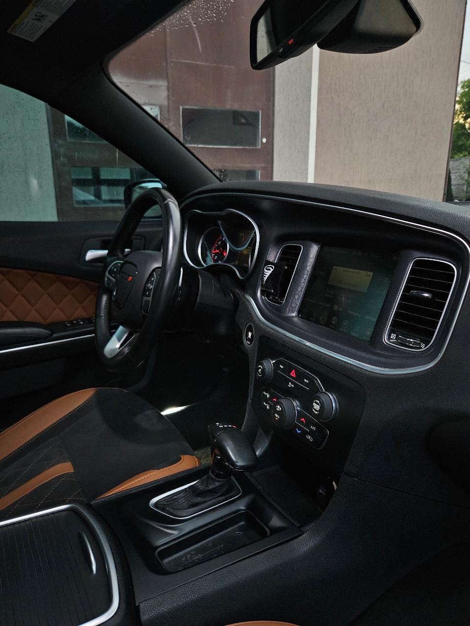 Dodge Charger - фото 4