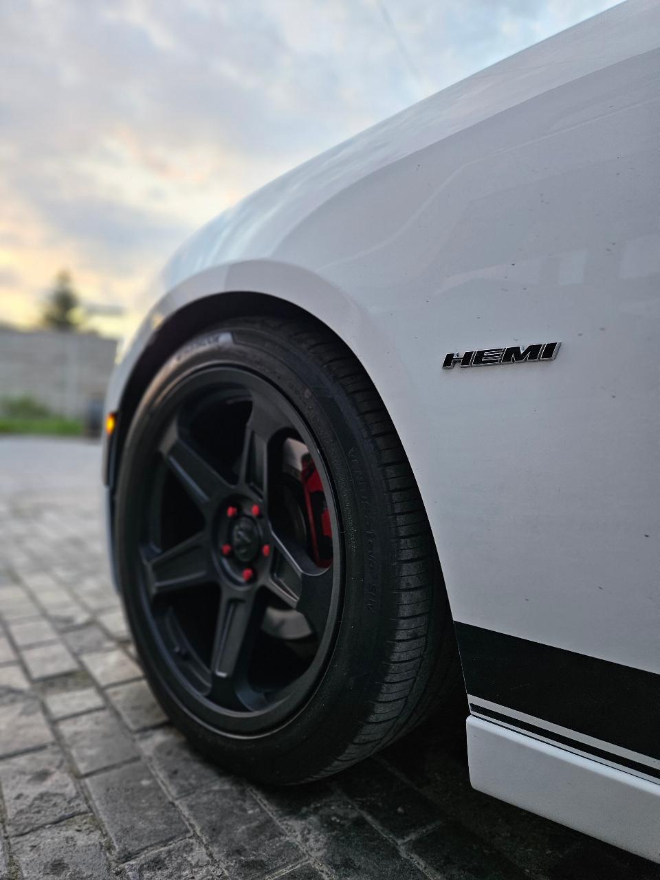 Dodge Charger - фото 7