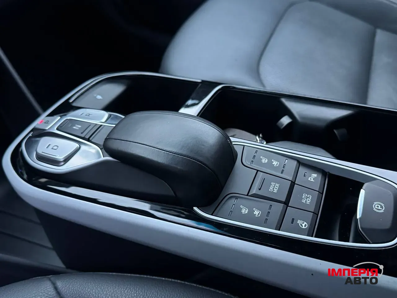 Hyundai IONIQ - фото 21