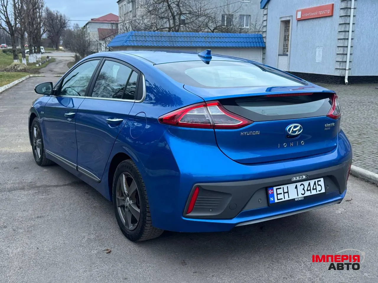 Hyundai IONIQ - фото 13