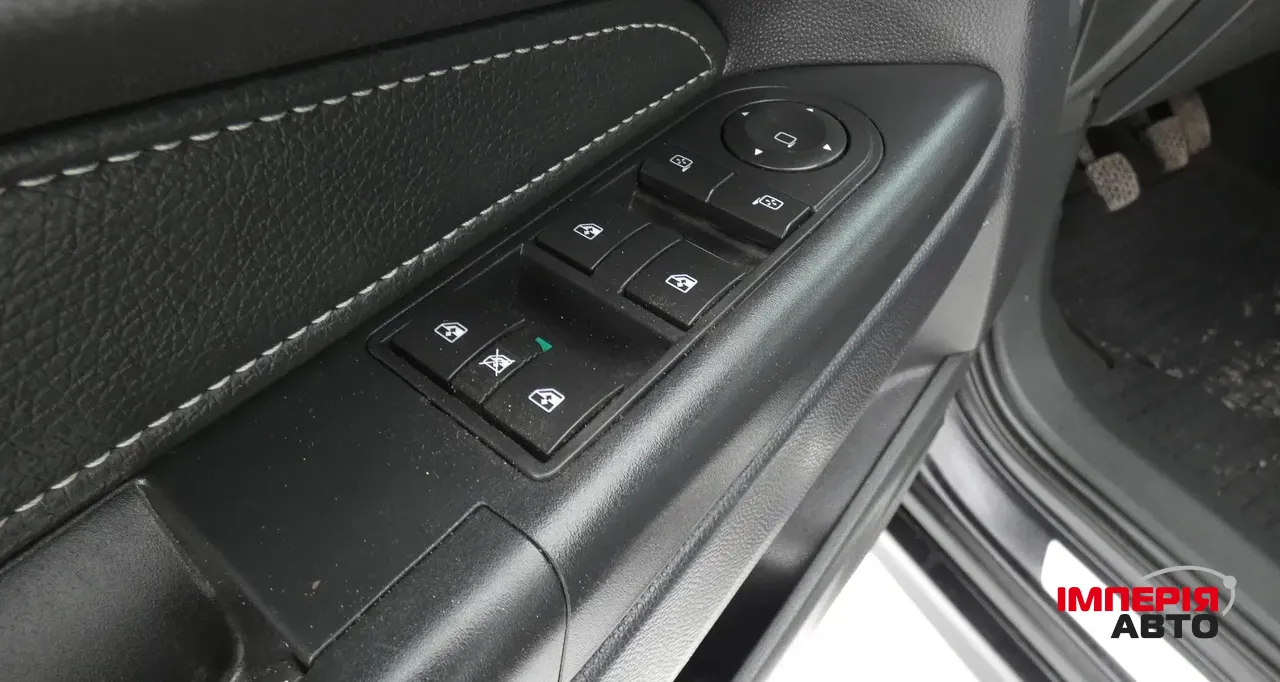 Opel Zafira - фото 7