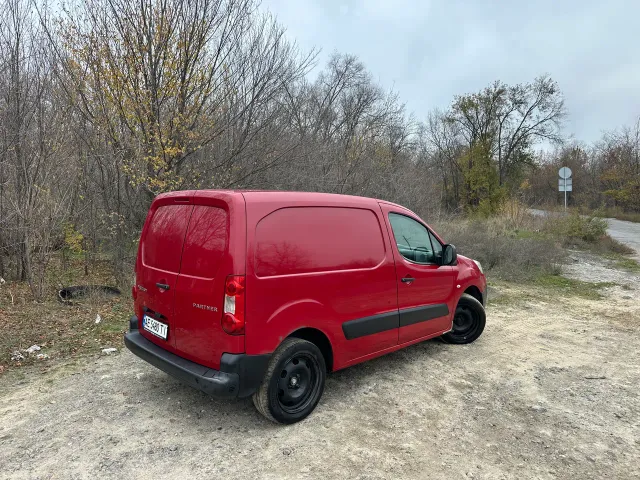 Peugeot Partner - фото 2