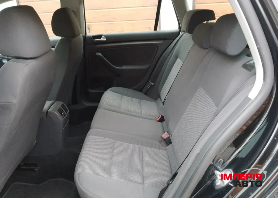 Volkswagen Golf - фото 3