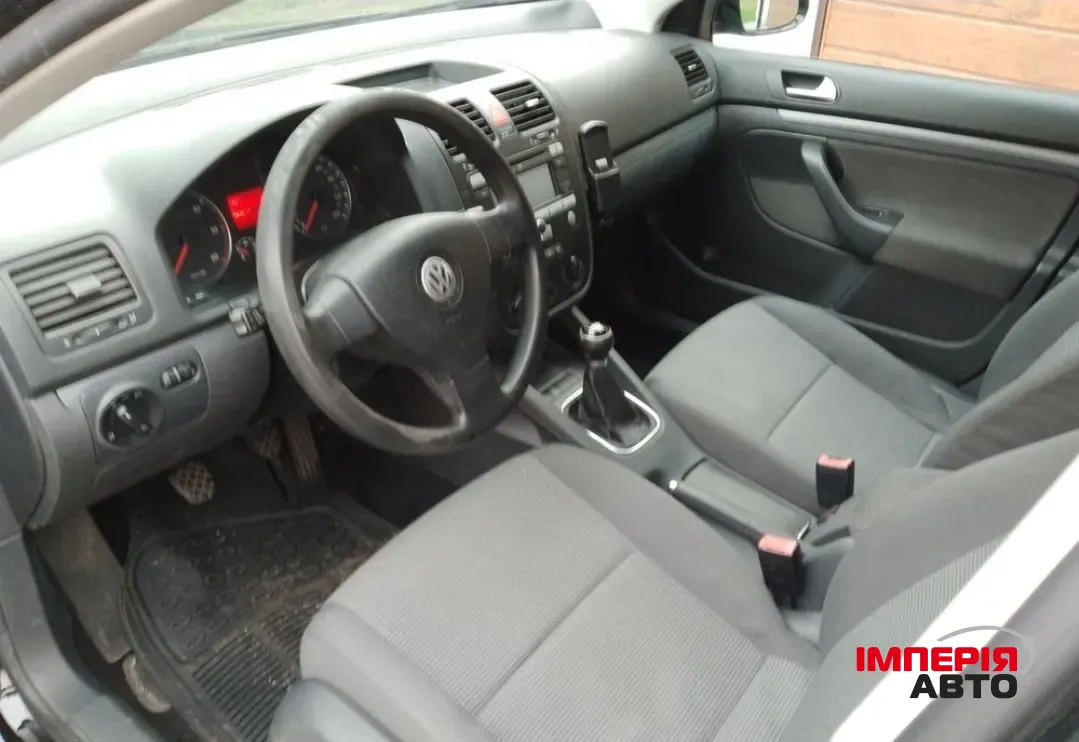 Volkswagen Golf - фото 4