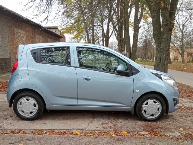 Chevrolet Spark - фото 4