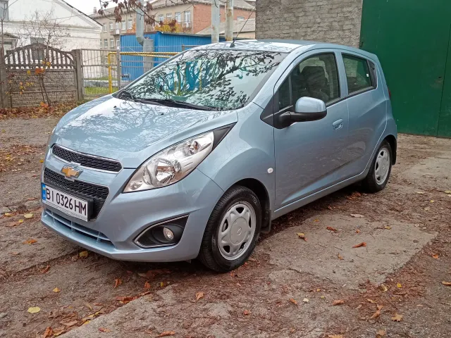 Chevrolet Spark - фото 1