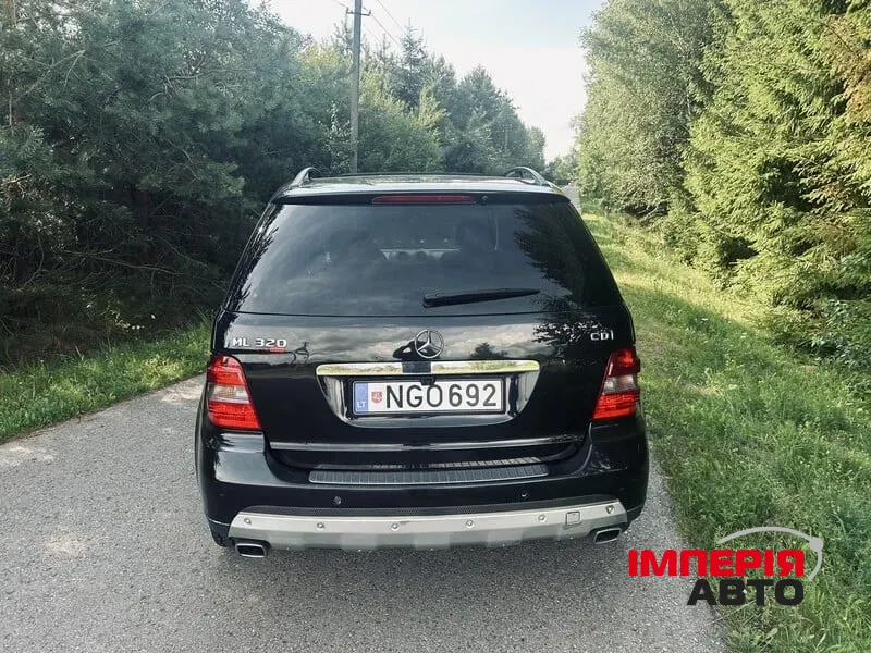 Mercedes-Benz M-Класс - фото 4