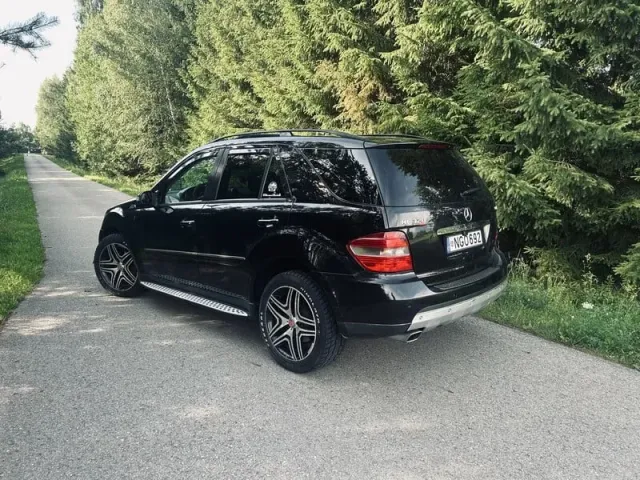 Mercedes-Benz M-Класс - фото 5