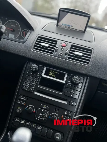 Volvo XC90 - фото 5