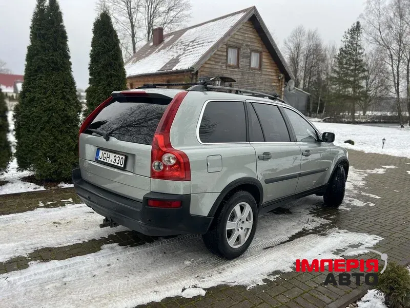 Volvo XC90 - фото 8