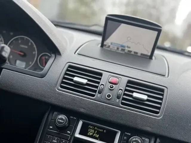 Volvo XC90 - фото 5