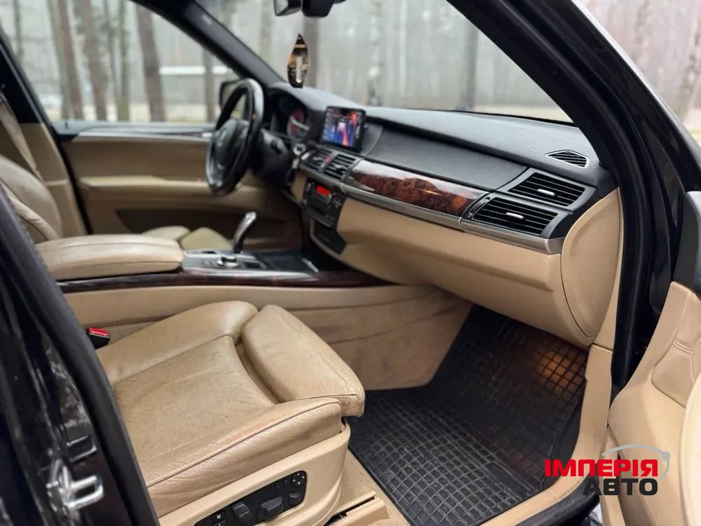 BMW X5 - фото 2