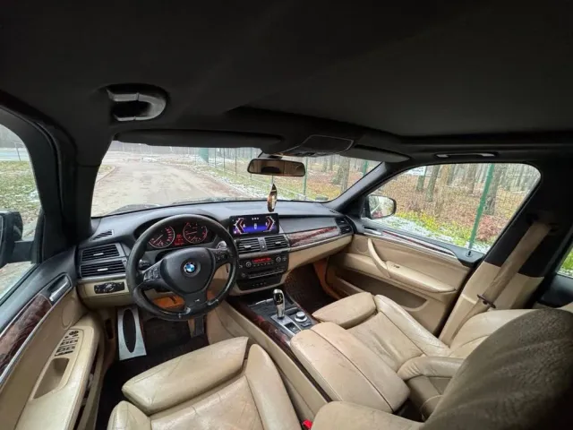BMW X5 - фото 3