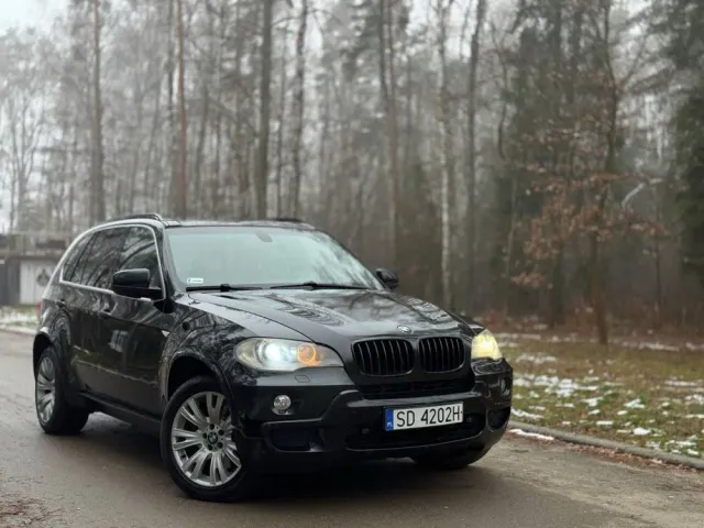 BMW X5 - фото 1