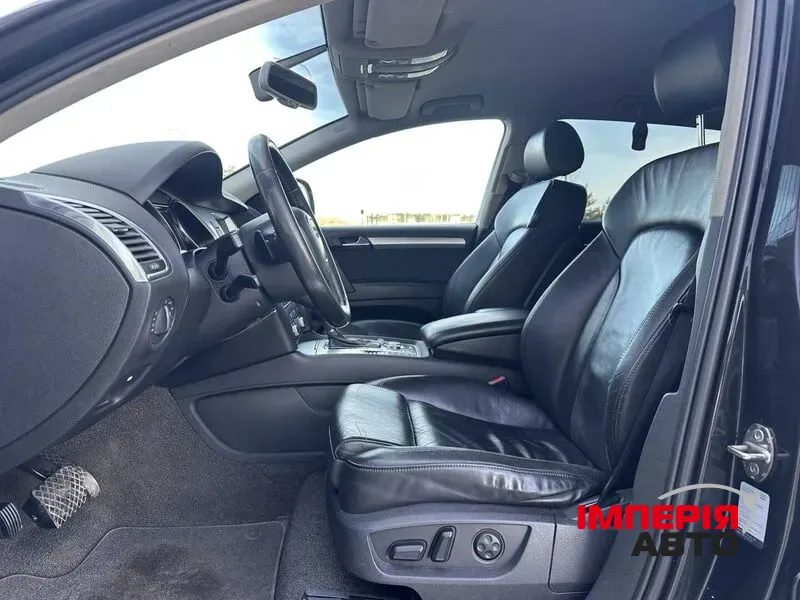 Audi Q7 - фото 7
