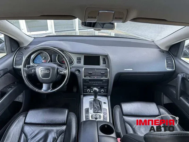 Audi Q7 - фото 3