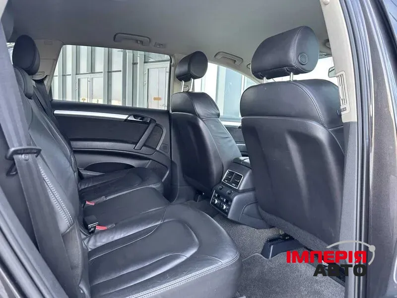Audi Q7 - фото 5