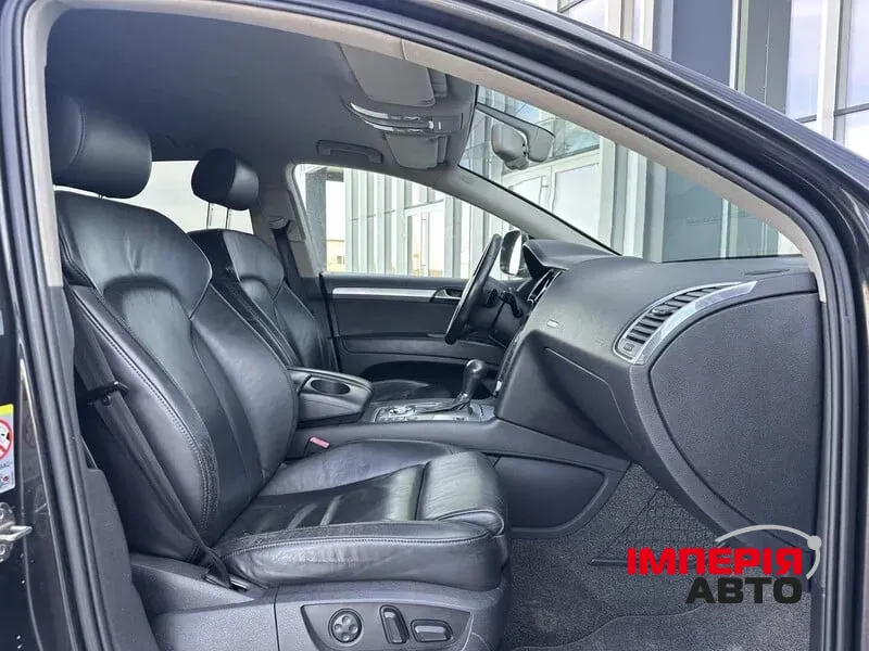 Audi Q7 - фото 4