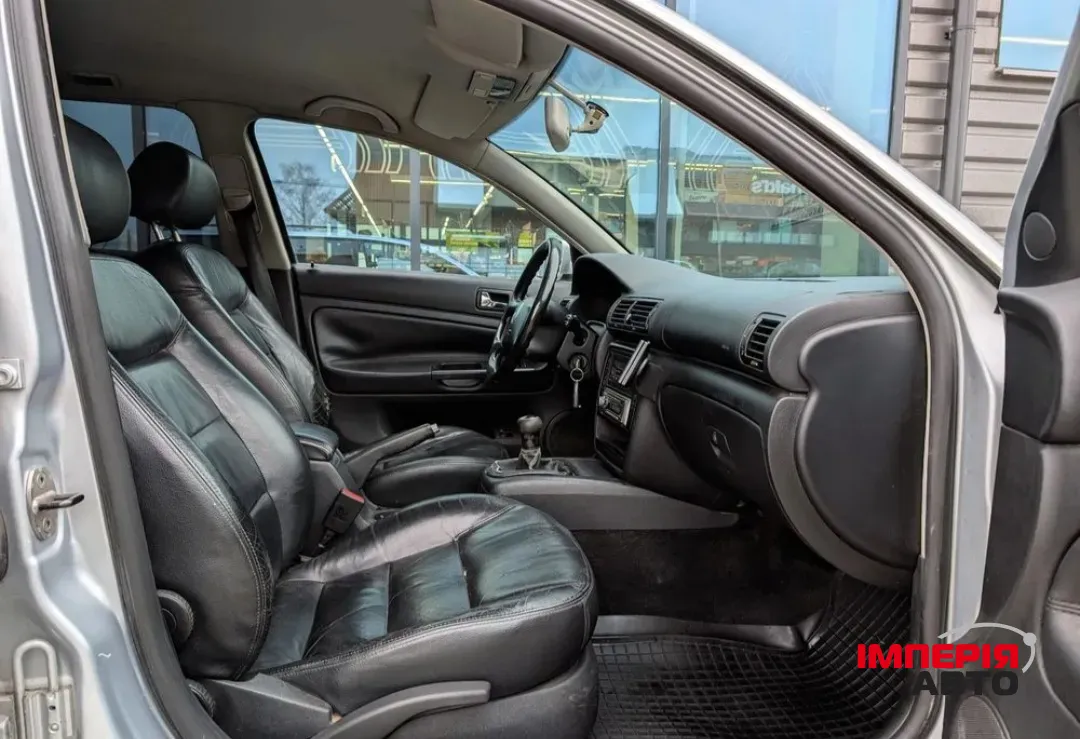 Volkswagen Passat - фото 6