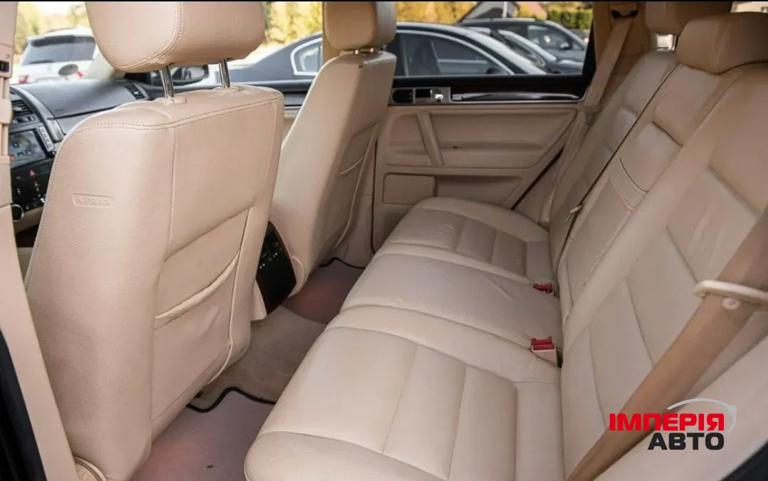 Volkswagen Touareg - фото 9
