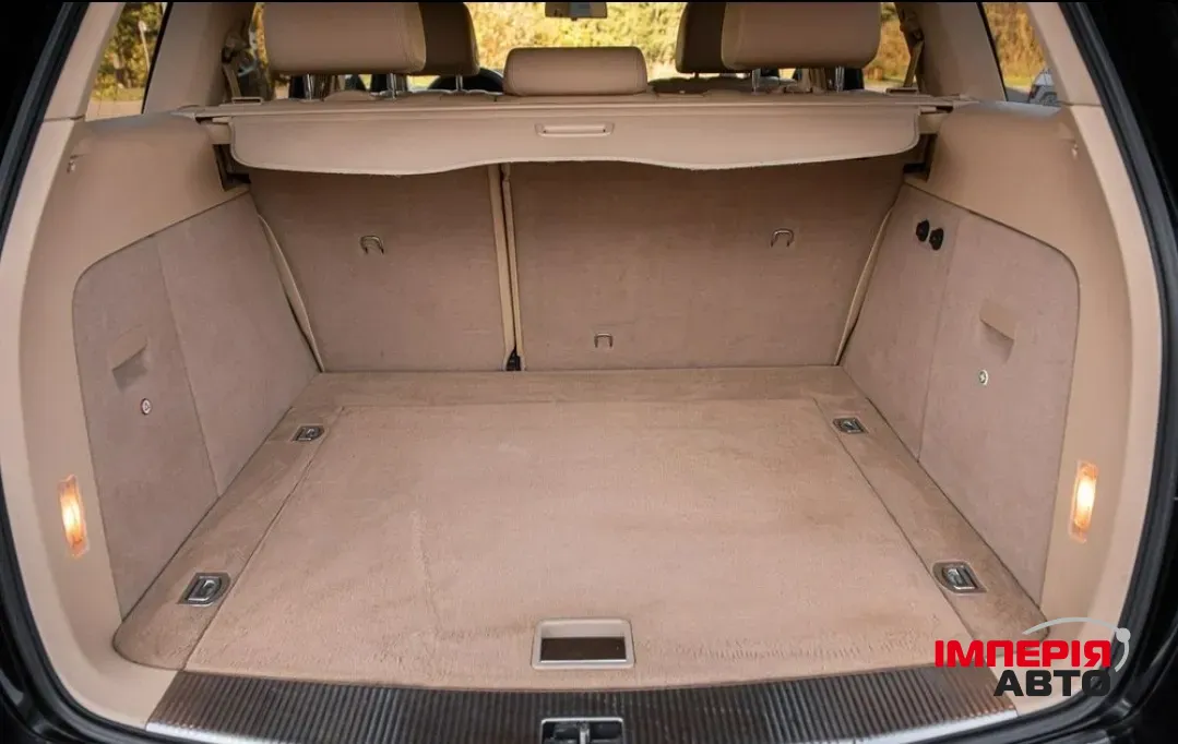 Volkswagen Touareg - фото 2