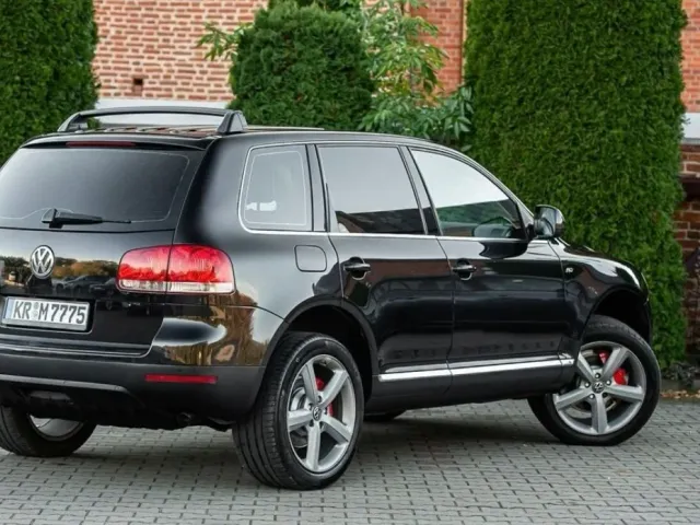Volkswagen Touareg - фото 5