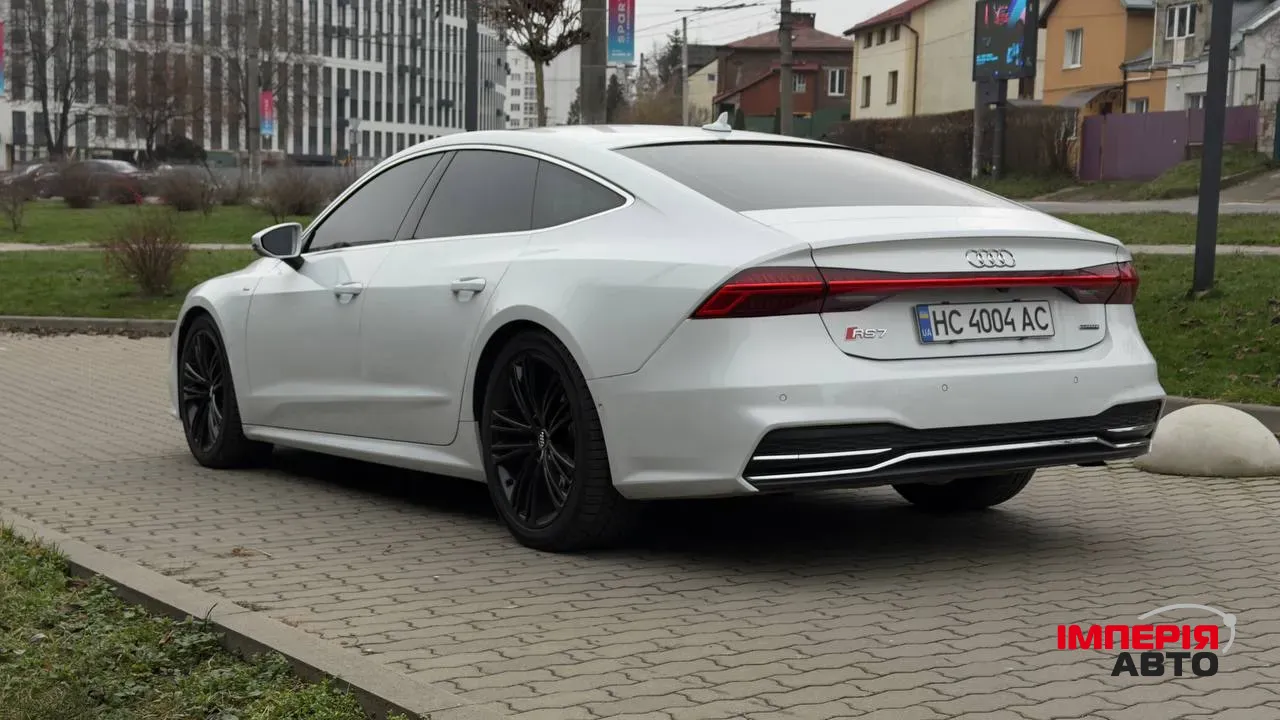 Audi A7 - фото 15
