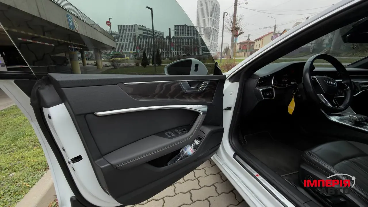Audi A7 - фото 6